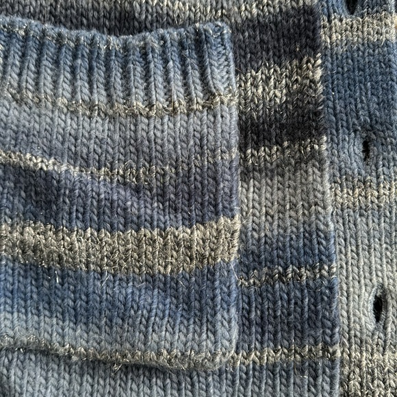 Shades of Blue striped oversized cardigan - Picture 3 of 6